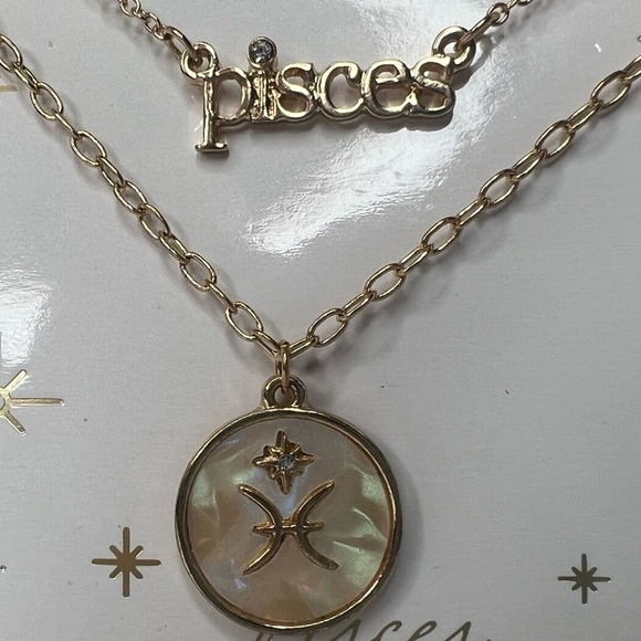 Astrology Pisces Cup Wine Sipper & Gold Necklace Pearl Name Script Navy Gift Set - Picture 10 of 11